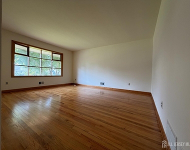 830 2nd Street - Photo Thumbnail 21