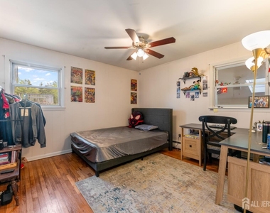 22 Foley Avenue - Photo Thumbnail 17
