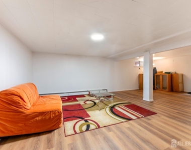 22 Foley Avenue - Photo Thumbnail 18