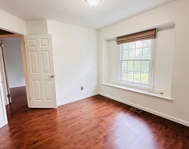 222 Long Meadow Road - Photo Thumbnail 19