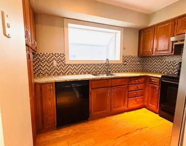 222 Long Meadow Road - Photo Thumbnail 8