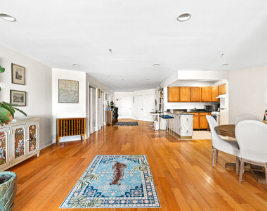 19-19 24th Avenue - Photo Thumbnail 5