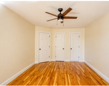 8883 24th Avenue - Photo Thumbnail 7