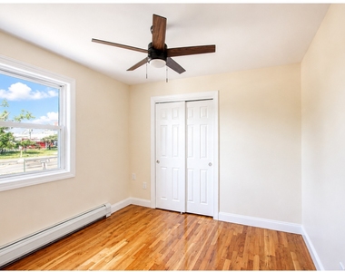 8883 24th Avenue - Photo Thumbnail 10