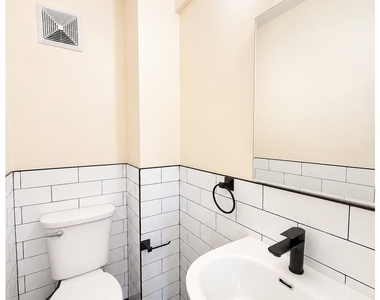 8883 24th Avenue - Photo Thumbnail 13