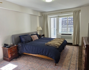 41 W 58th Street - Photo Thumbnail 8
