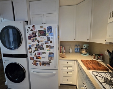 41 W 58th Street - Photo Thumbnail 5