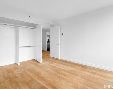 60 W 23rd Street - Photo Thumbnail 5