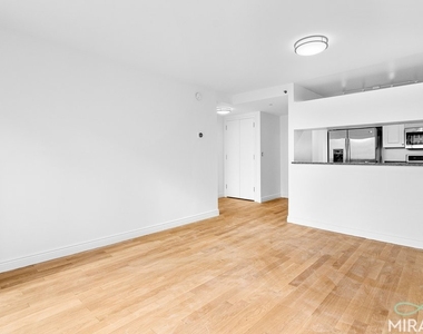 60 W 23rd Street - Photo Thumbnail 2
