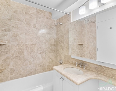 60 W 23rd Street - Photo Thumbnail 6
