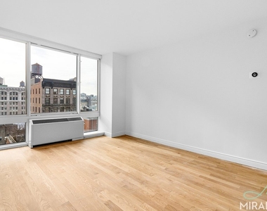 60 W 23rd Street - Photo Thumbnail 1
