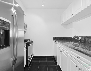 60 W 23rd Street - Photo Thumbnail 3