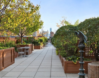 60 W 23rd Street - Photo Thumbnail 12