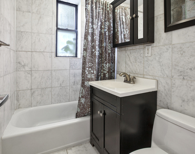 626 Lincoln Place - Photo Thumbnail 3