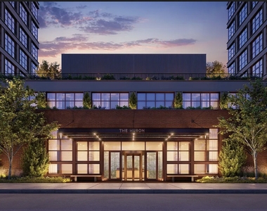 29 Huron Street - Photo Thumbnail 6