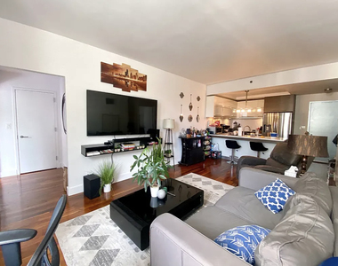 214 N 11th Street - Photo Thumbnail 13