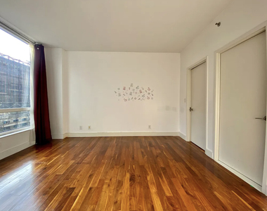 214 N 11th Street - Photo Thumbnail 6