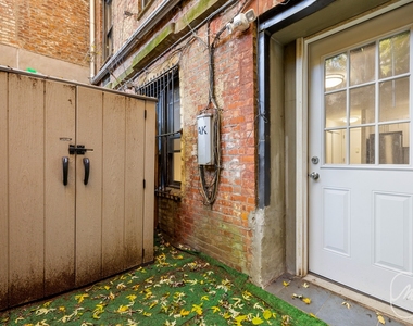 456 W 22nd Street - Photo Thumbnail 6