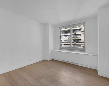 234 E 46th Street - Photo Thumbnail 6