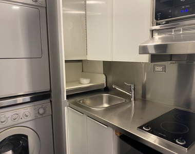 11 E 128th Street - Photo Thumbnail 4