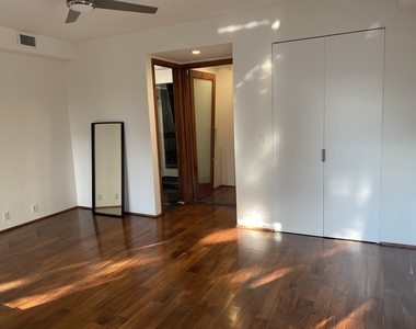 11 E 128th Street - Photo Thumbnail 1