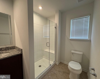 151 Capulet Court - Photo Thumbnail 16