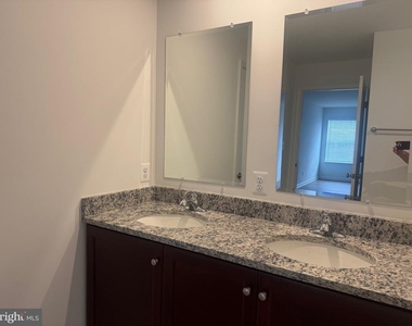 151 Capulet Court - Photo Thumbnail 15