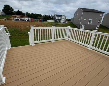 151 Capulet Court - Photo Thumbnail 32