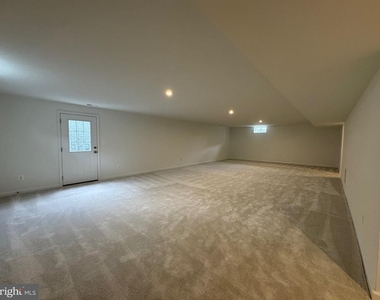 151 Capulet Court - Photo Thumbnail 18