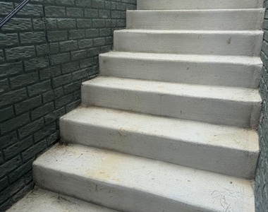 151 Capulet Court - Photo Thumbnail 33