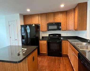 51 Ventura Way - Photo Thumbnail 3