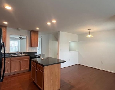 51 Ventura Way - Photo Thumbnail 5