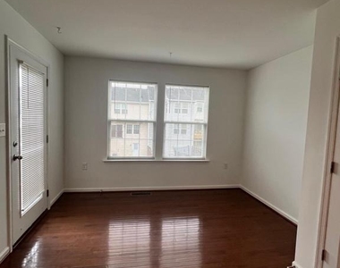 51 Ventura Way - Photo Thumbnail 7