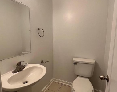 51 Ventura Way - Photo Thumbnail 24