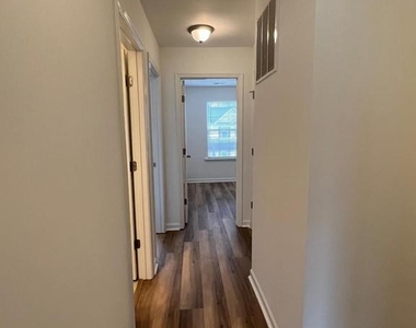 51 Ventura Way - Photo Thumbnail 12