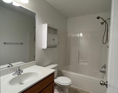 51 Ventura Way - Photo Thumbnail 14