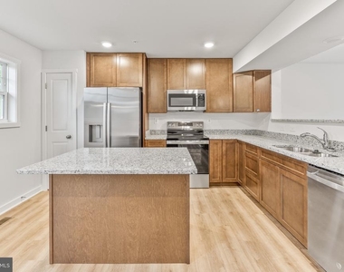 147 Olga Drive - Photo Thumbnail 15