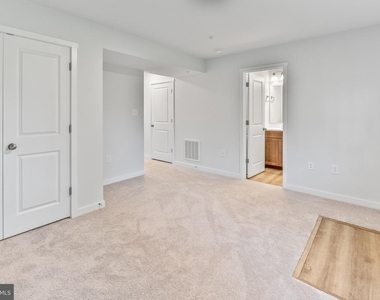 147 Olga Drive - Photo Thumbnail 11