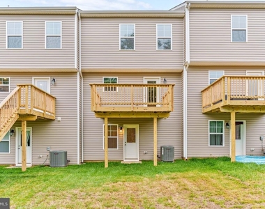 147 Olga Drive - Photo Thumbnail 4