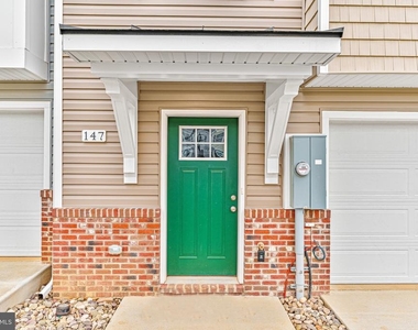 147 Olga Drive - Photo Thumbnail 6