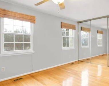 4232 Stockbridge Drive - Photo Thumbnail 22