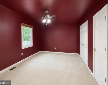 7627 Glenolden Place - Photo Thumbnail 10