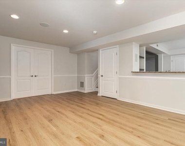 15043 Gaines Mill Circle - Photo Thumbnail 36