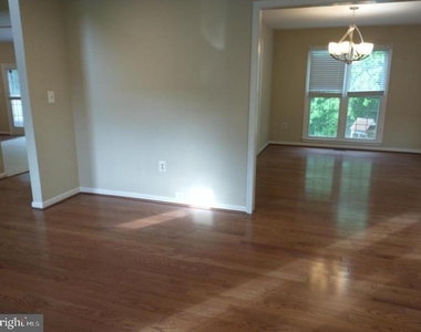 8219 Crackling Fire Drive - Photo Thumbnail 6