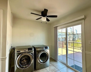 9242 Jessica Drive - Photo Thumbnail 8