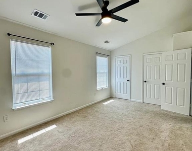 9242 Jessica Drive - Photo Thumbnail 23