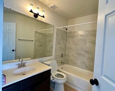 9242 Jessica Drive - Photo Thumbnail 19