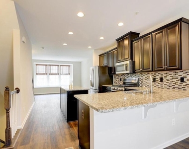 270 High Rail Terrace Se - Photo Thumbnail 3