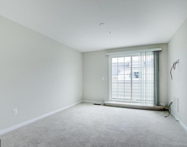 270 High Rail Terrace Se - Photo Thumbnail 16