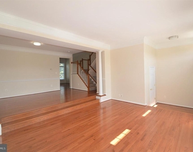 25140 Boomerang Terrace - Photo Thumbnail 4